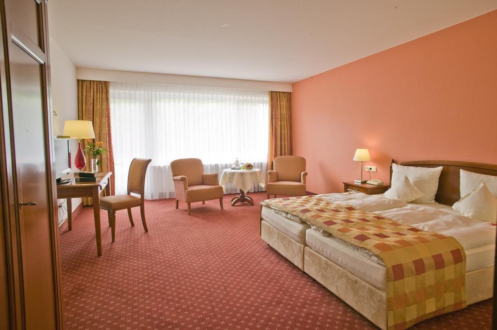 Terra Nova Hotel ไบเออร์สบรอนน์ ห้อง รูปภาพ