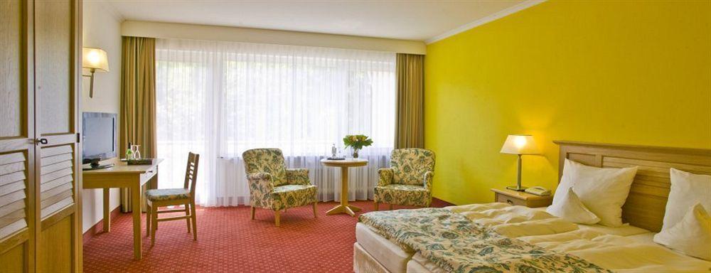 Terra Nova Hotel ไบเออร์สบรอนน์ ภายนอก รูปภาพ
