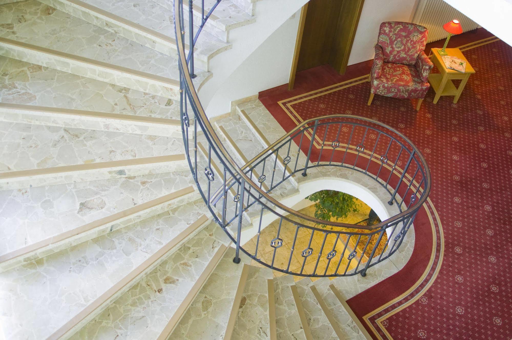 Terra Nova Hotel ไบเออร์สบรอนน์ ภายนอก รูปภาพ